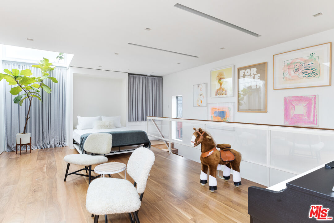 MLS #25583221 image #18