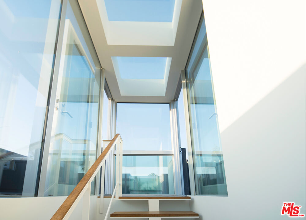 MLS #25583221 image #20