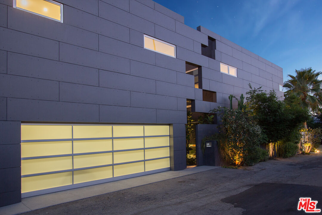 MLS #25583221 image #24