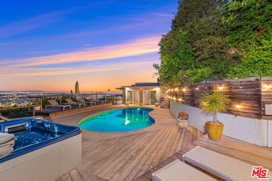 MLS #25583317 image #1