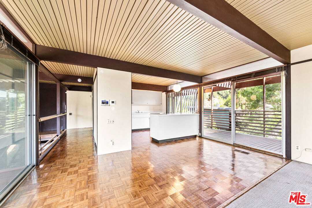 MLS #25583417 image #12