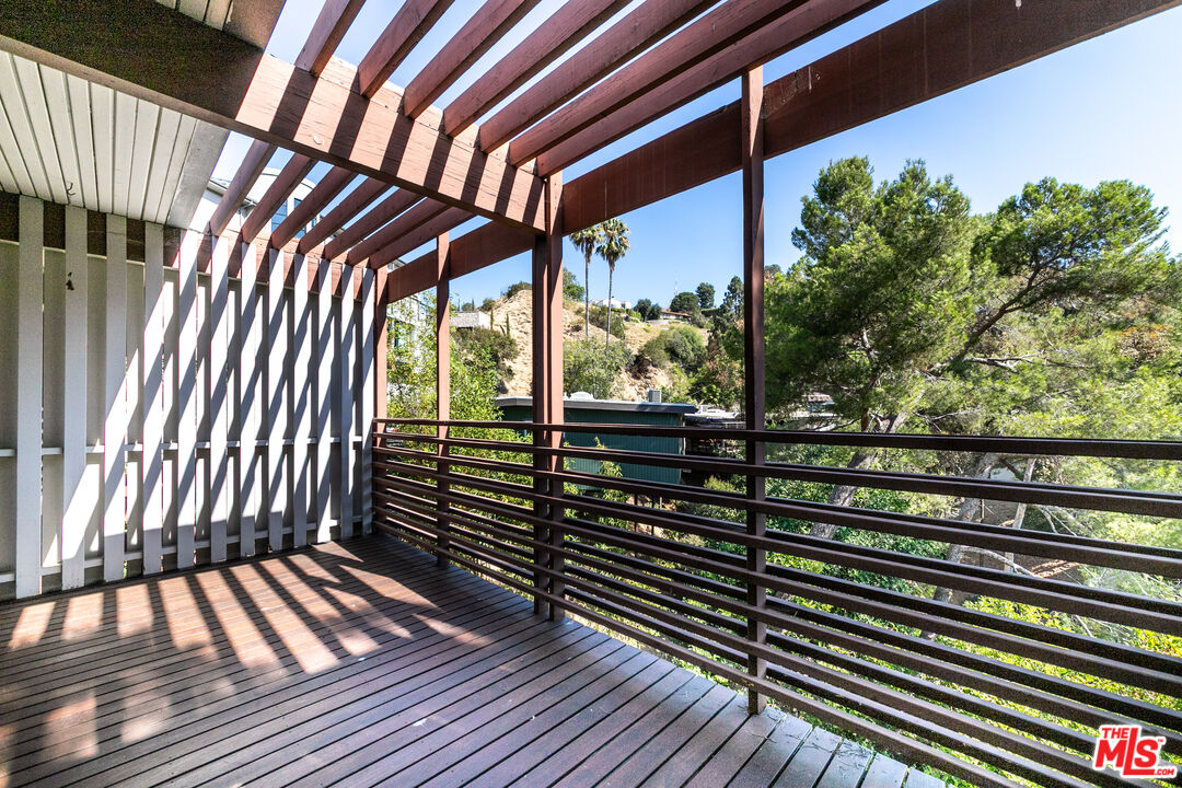 MLS #25583417 image #15