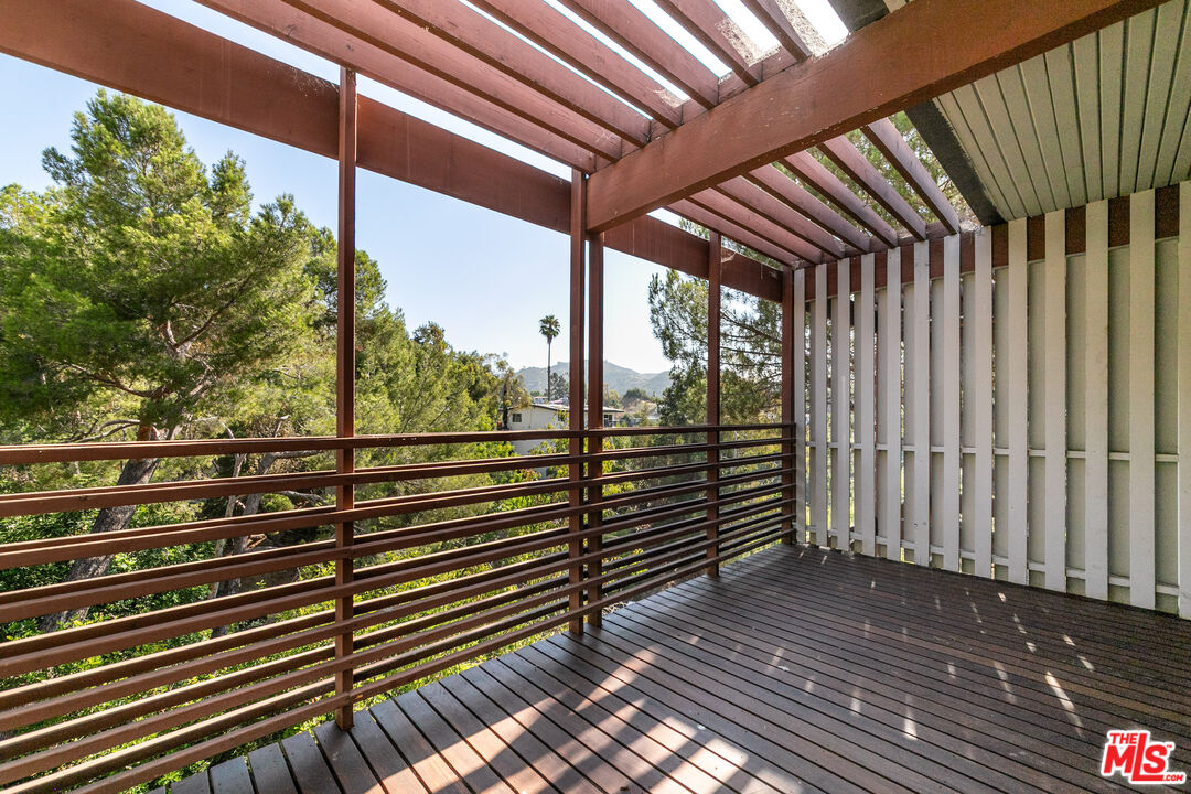 MLS #25583417 image #16