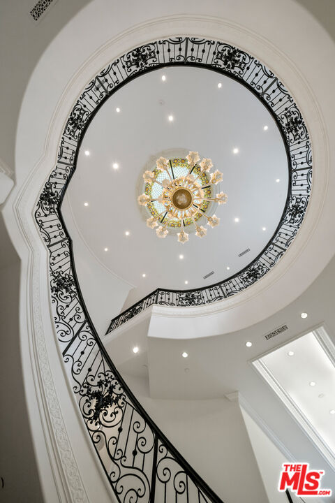 MLS #25583623 image #23