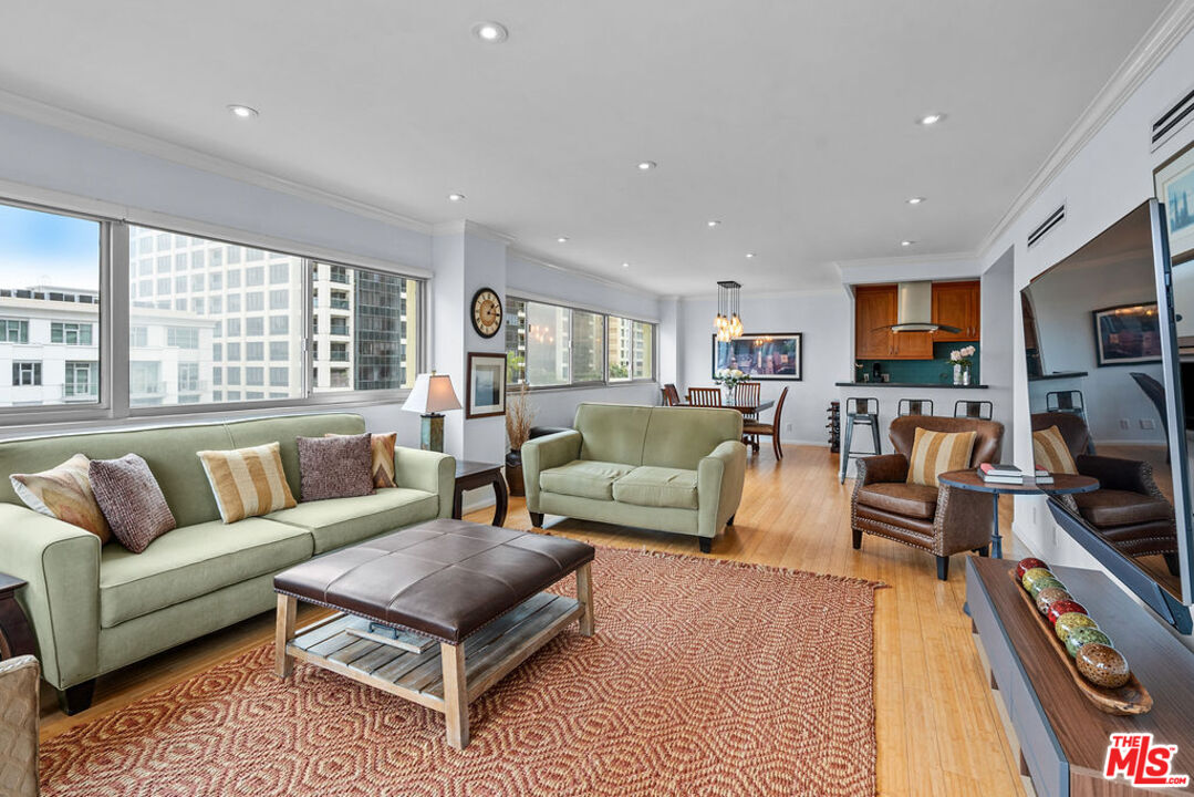 MLS #25583961 image #2