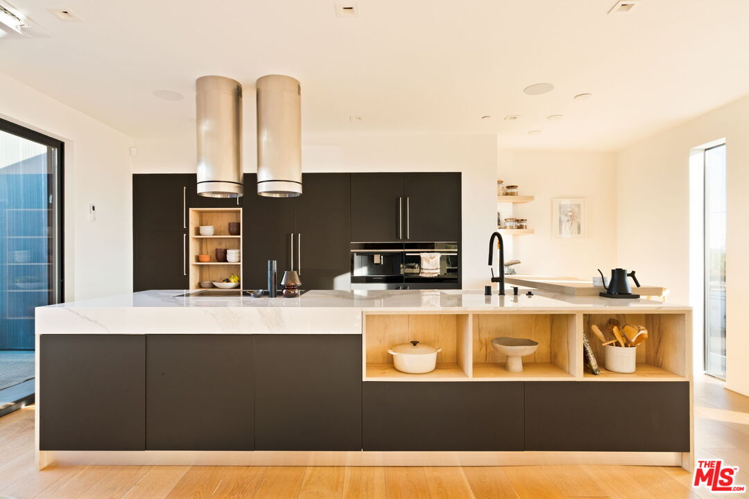 MLS #25584147 image #17