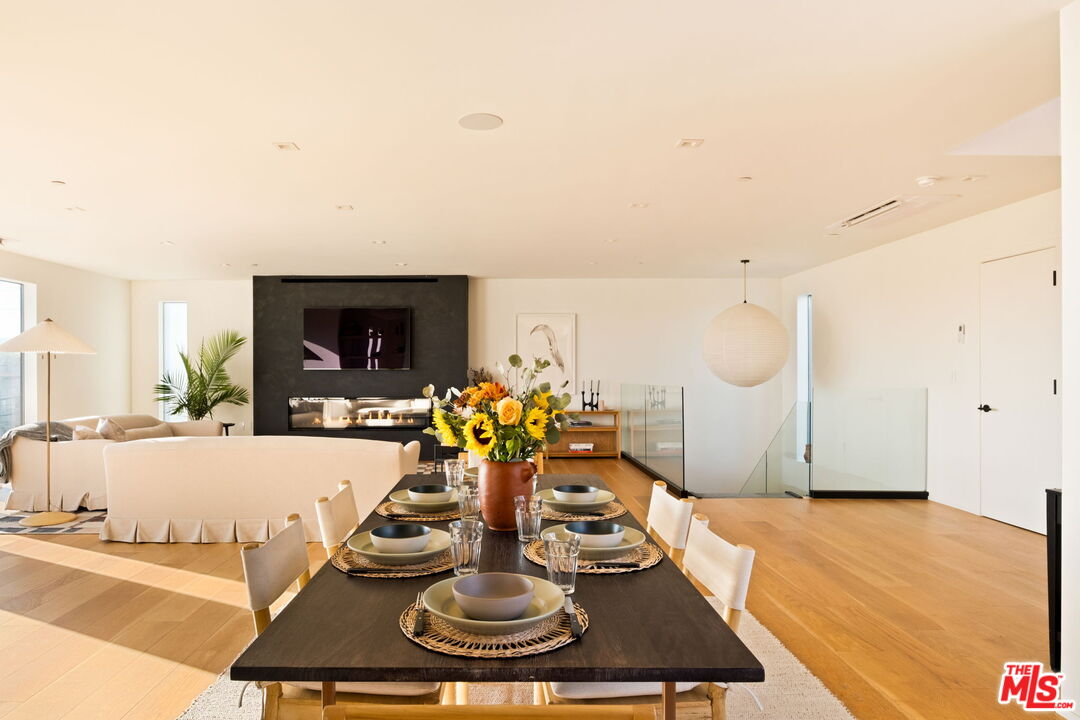 MLS #25584147 image #24