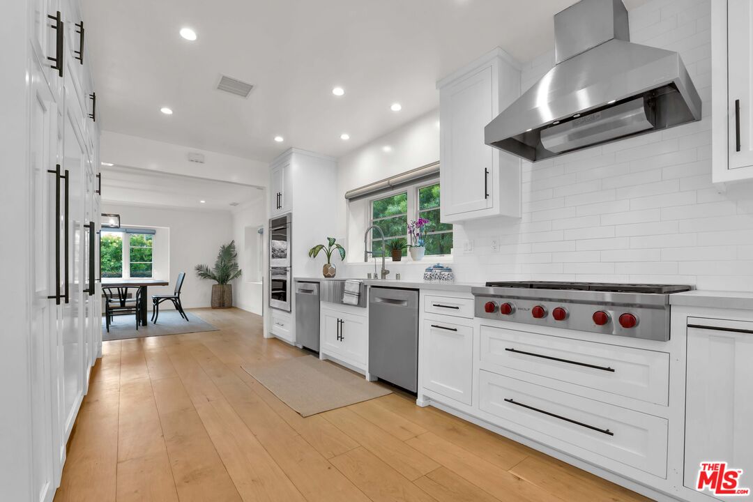 MLS #25584853 image #16