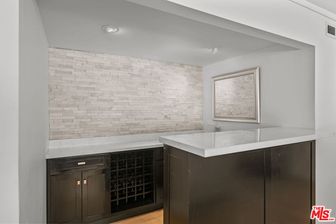 MLS #25584913 image #22