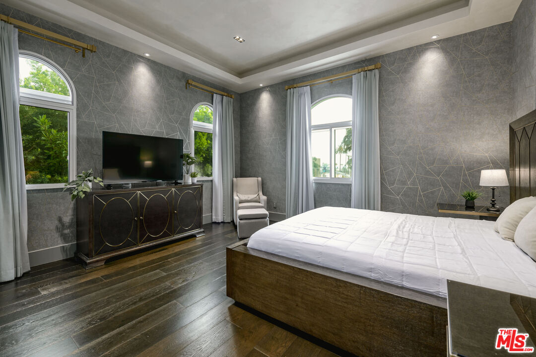 MLS #25585075 image #14