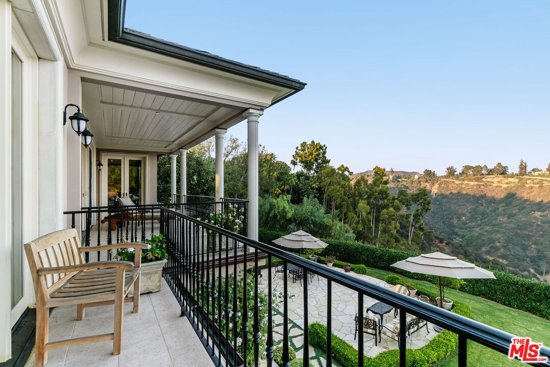 MLS #25585191 image #11