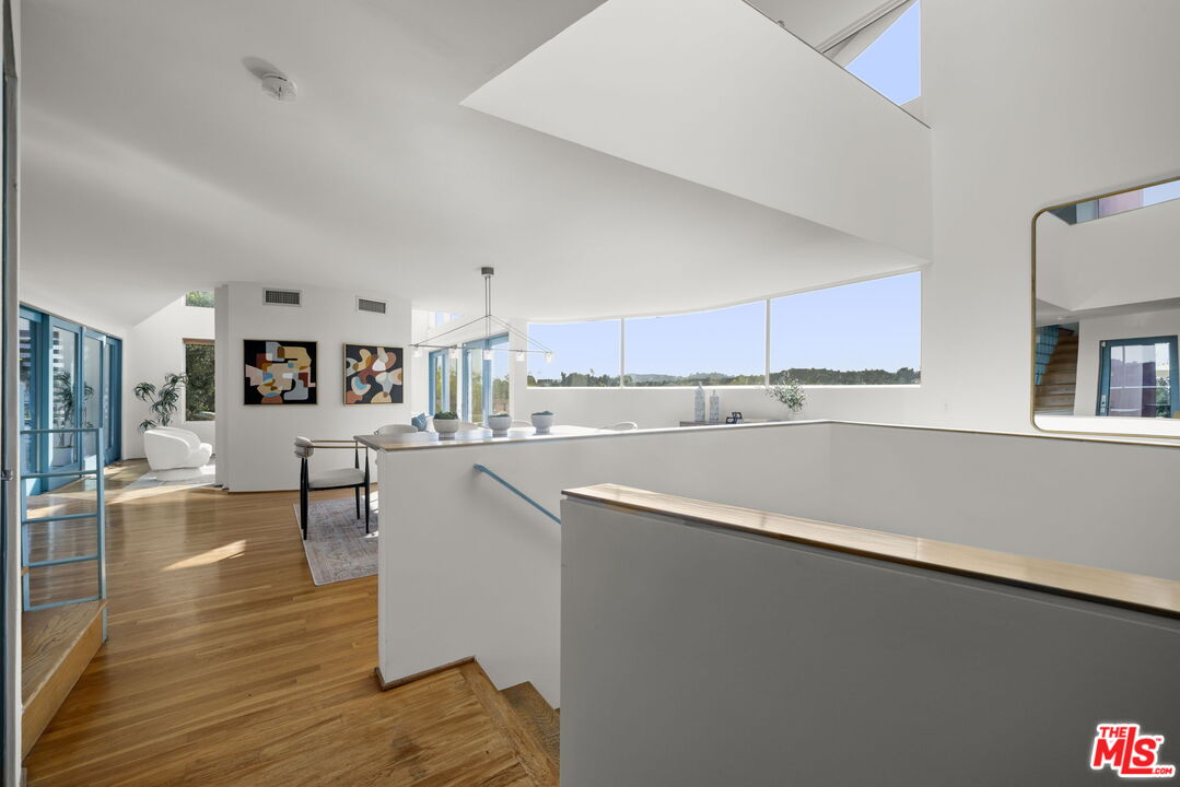 MLS #25585293 image #12