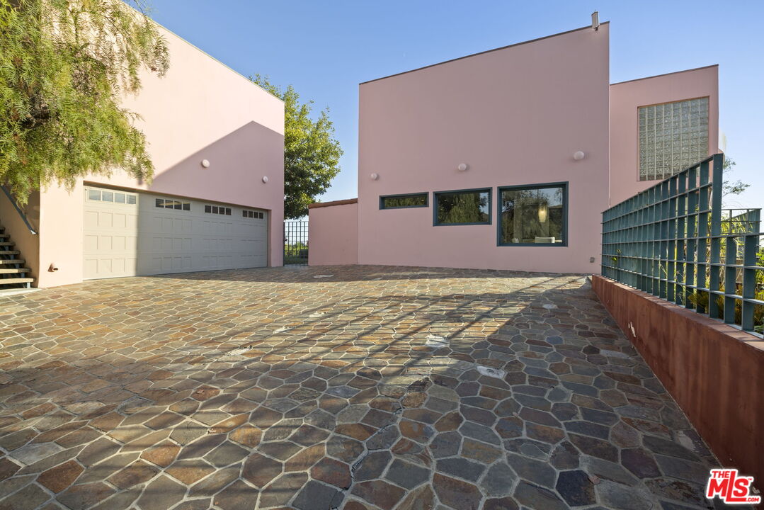 MLS #25585293 image #1