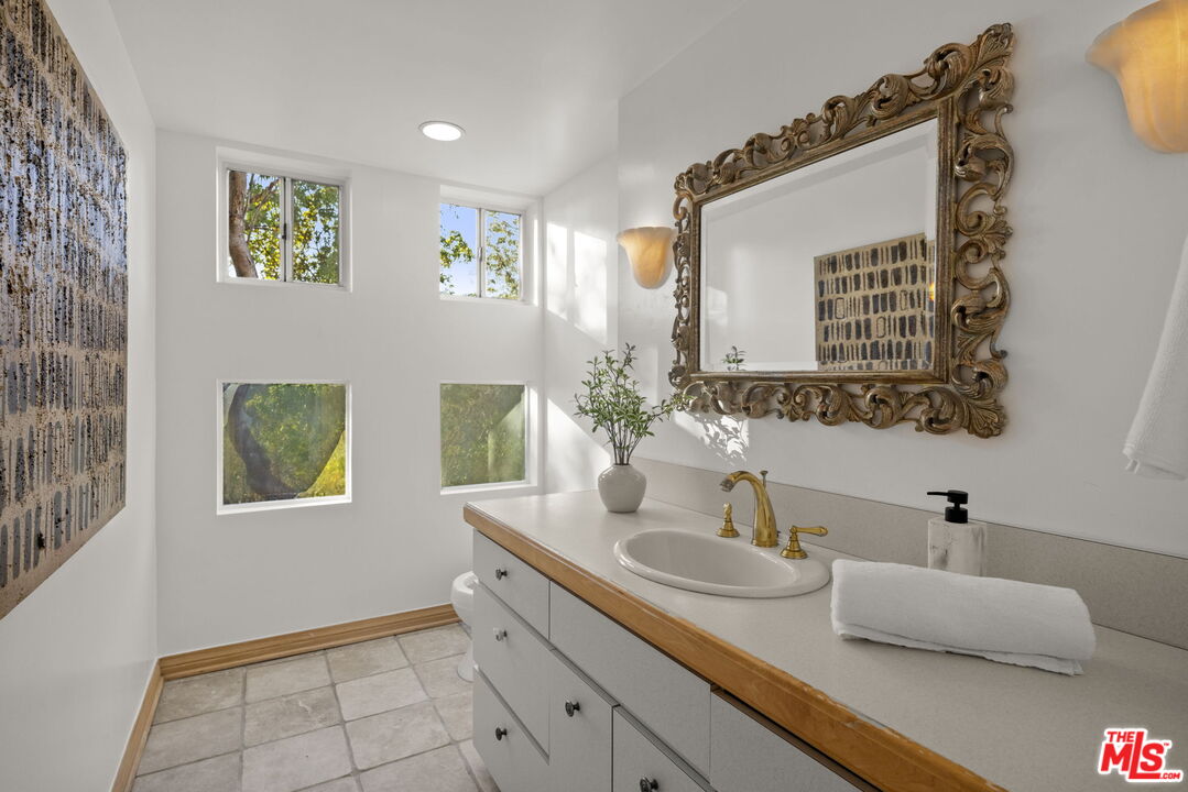 MLS #25585293 image #48