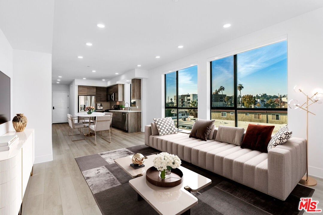 MLS #25585315 image #1