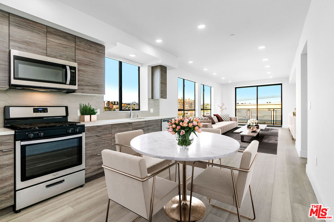 MLS #25585315 image #2