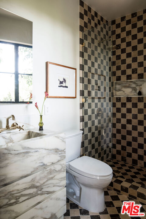 MLS #25585443 image #20