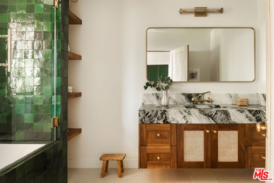 MLS #25585443 image #23