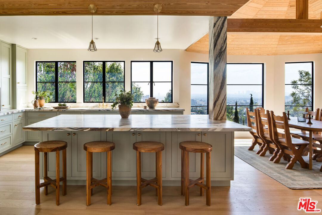 MLS #25585443 image #30