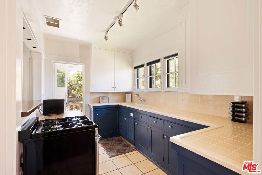 MLS #25585561 image #13