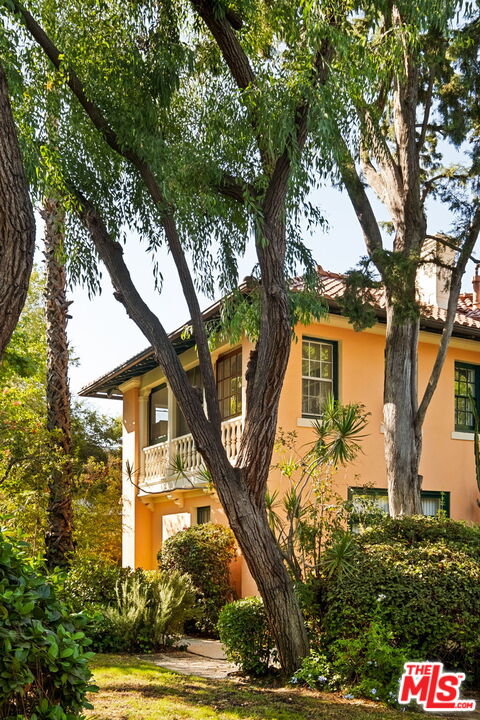 MLS #25585561 image #2