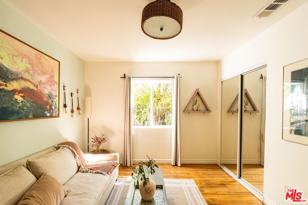 MLS #25585629 image #30