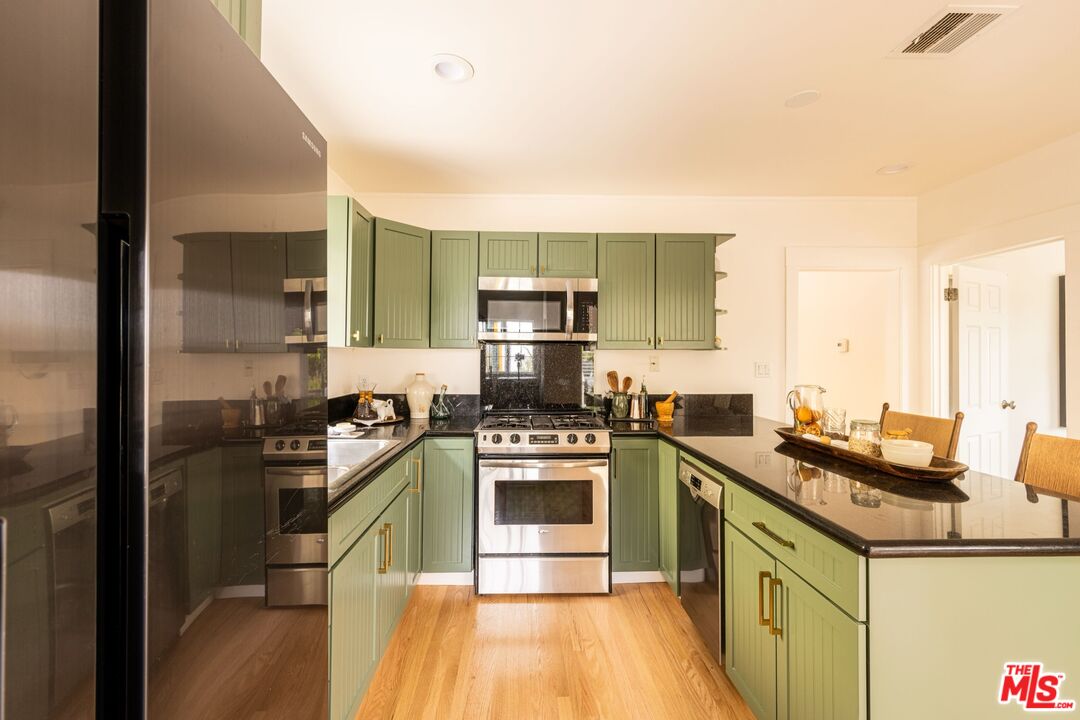 MLS #25585711 image #21