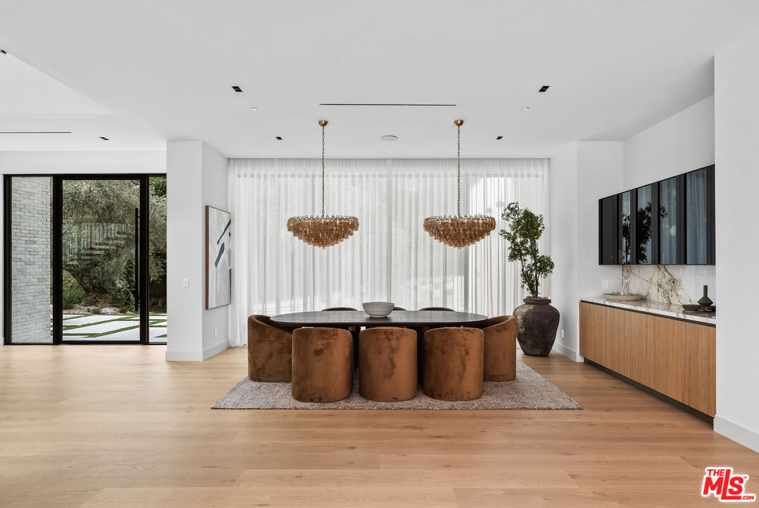 MLS #25585759 image #13