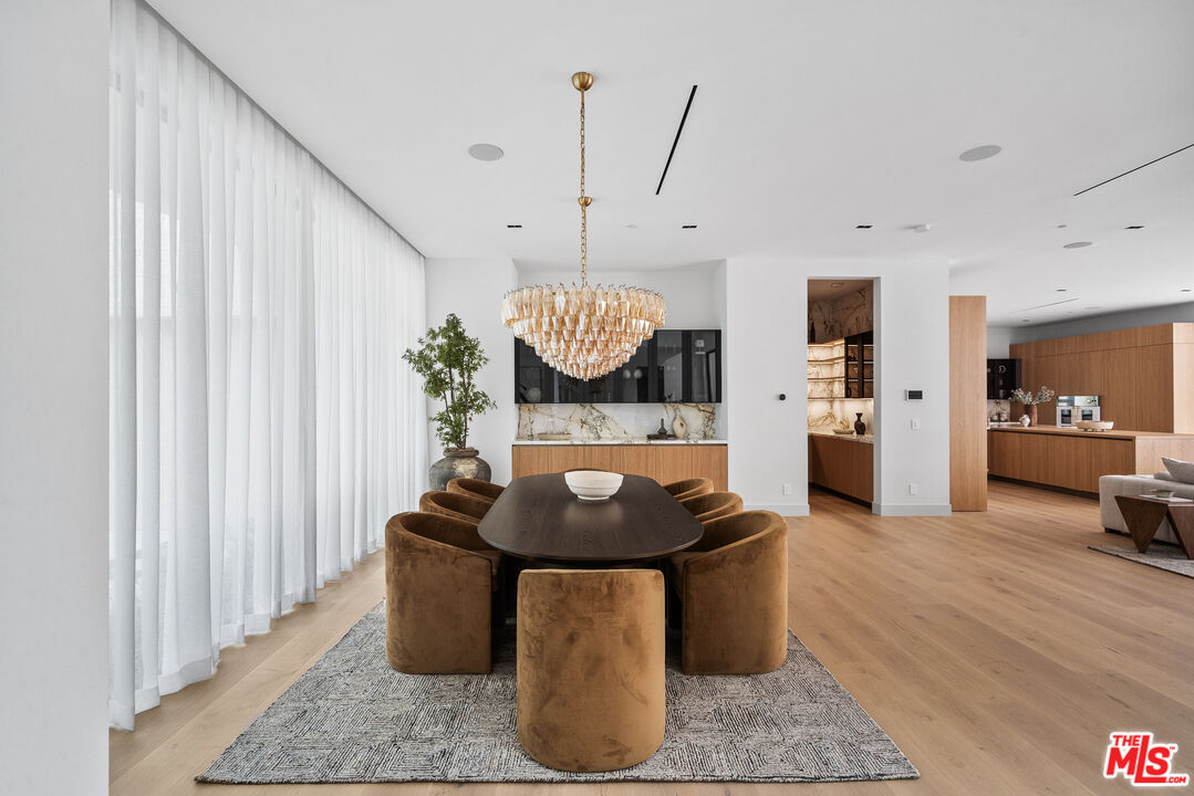 MLS #25585759 image #15