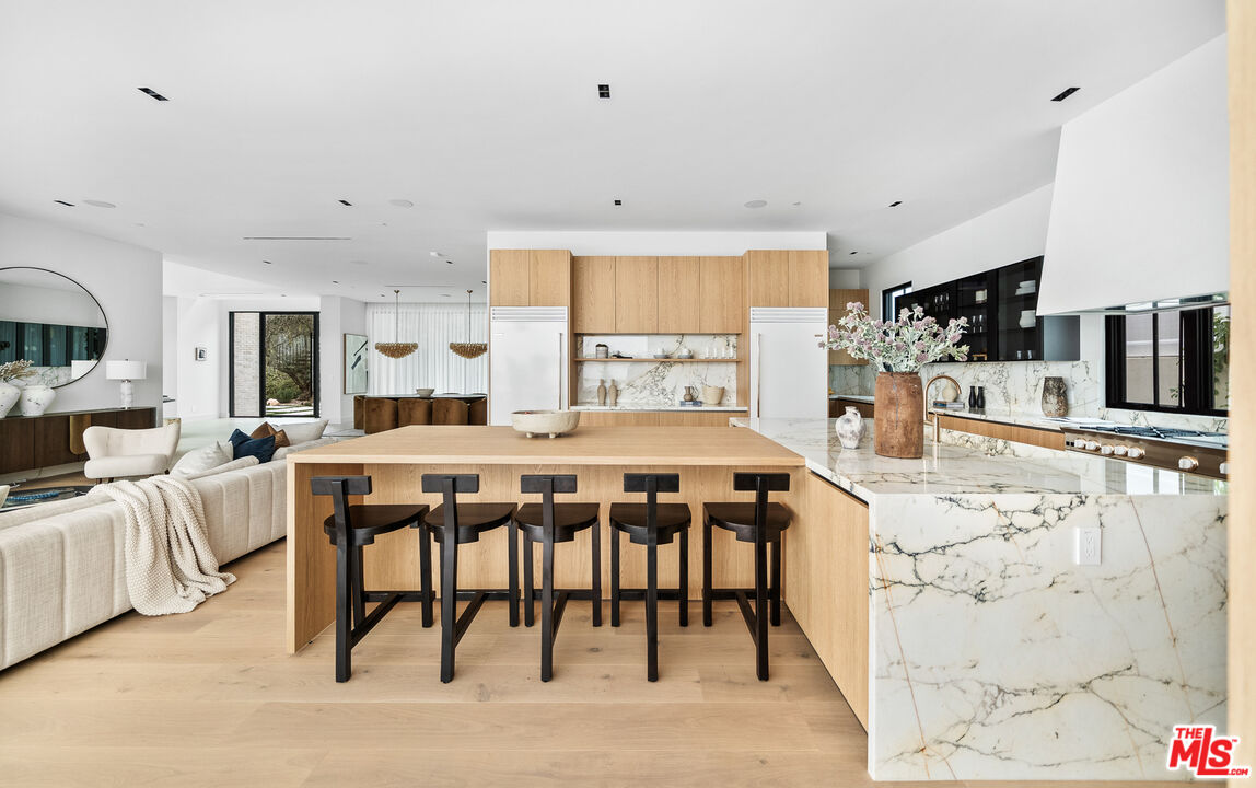 MLS #25585759 image #19