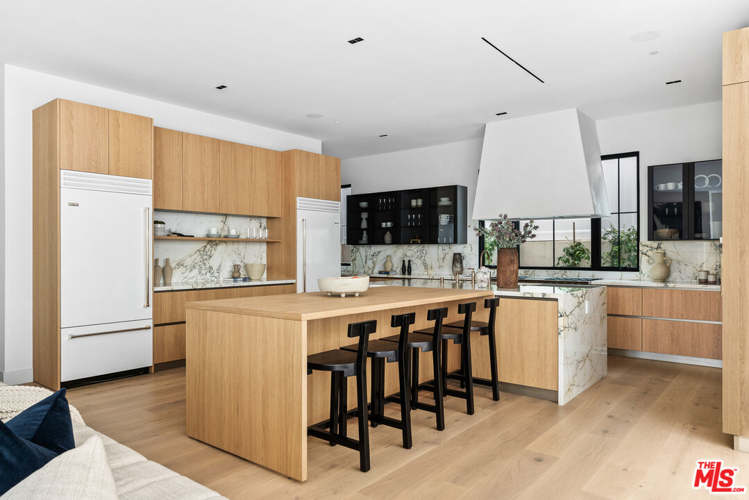 MLS #25585759 image #20