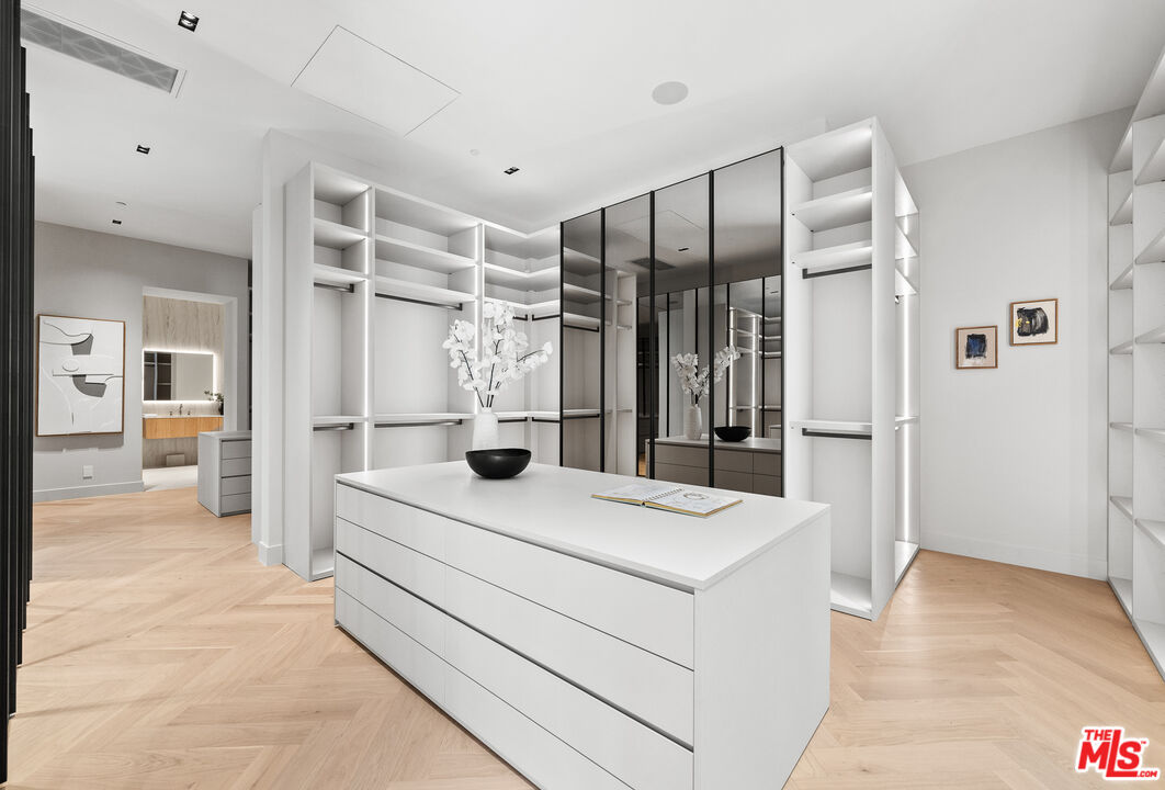 MLS #25585759 image #41