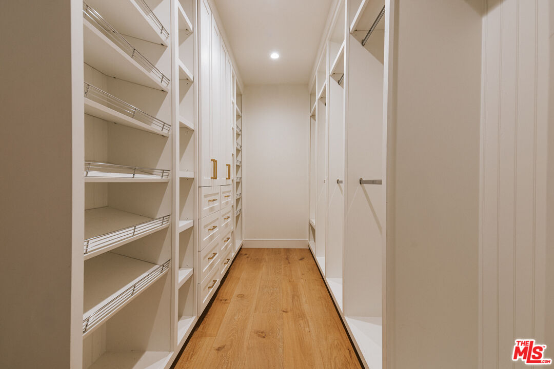 MLS #25585813 image #14