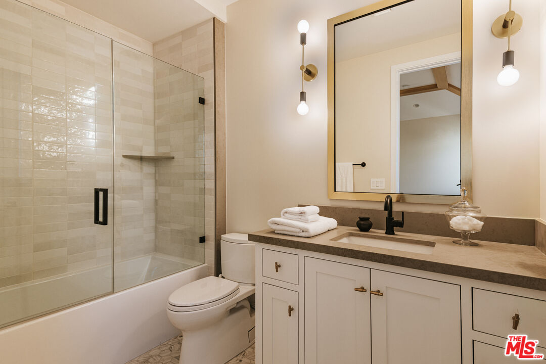 MLS #25585813 image #18