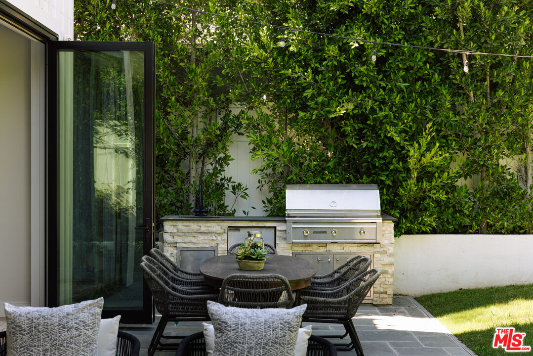 MLS #25585813 image #24