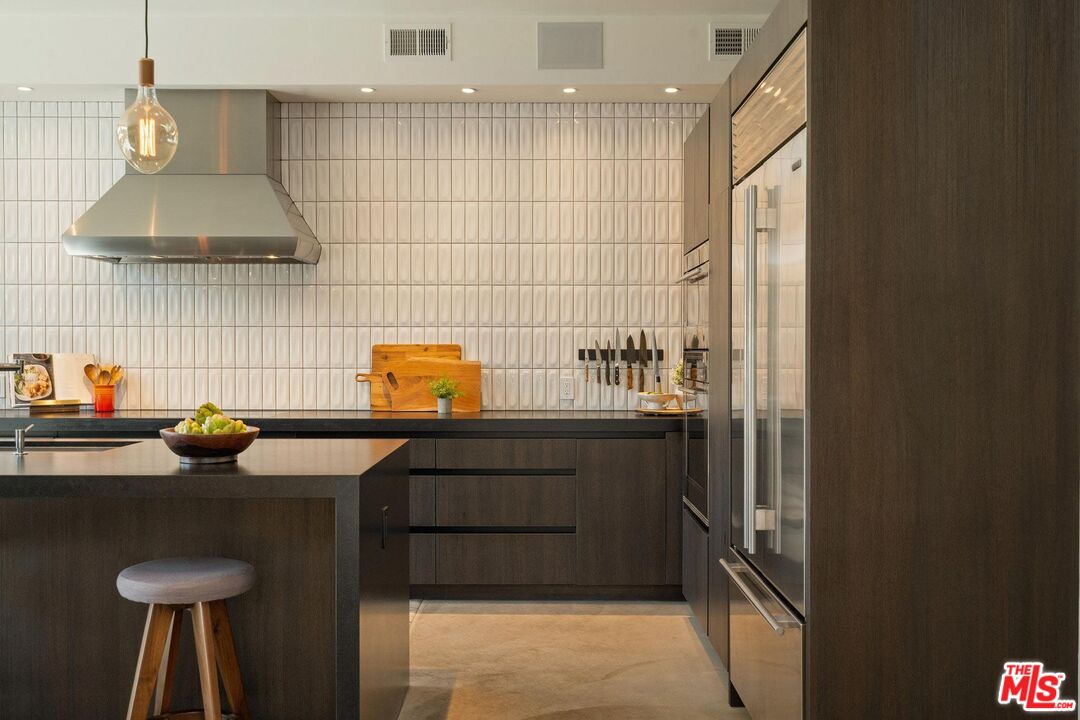 MLS #25585915 image #15