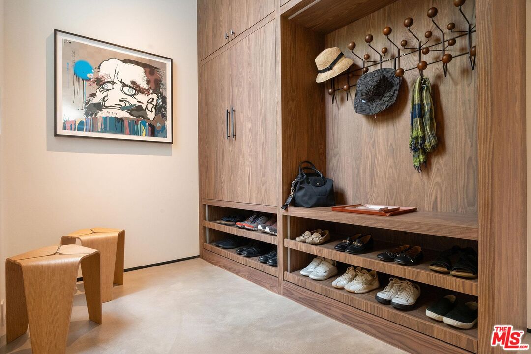 MLS #25585915 image #25