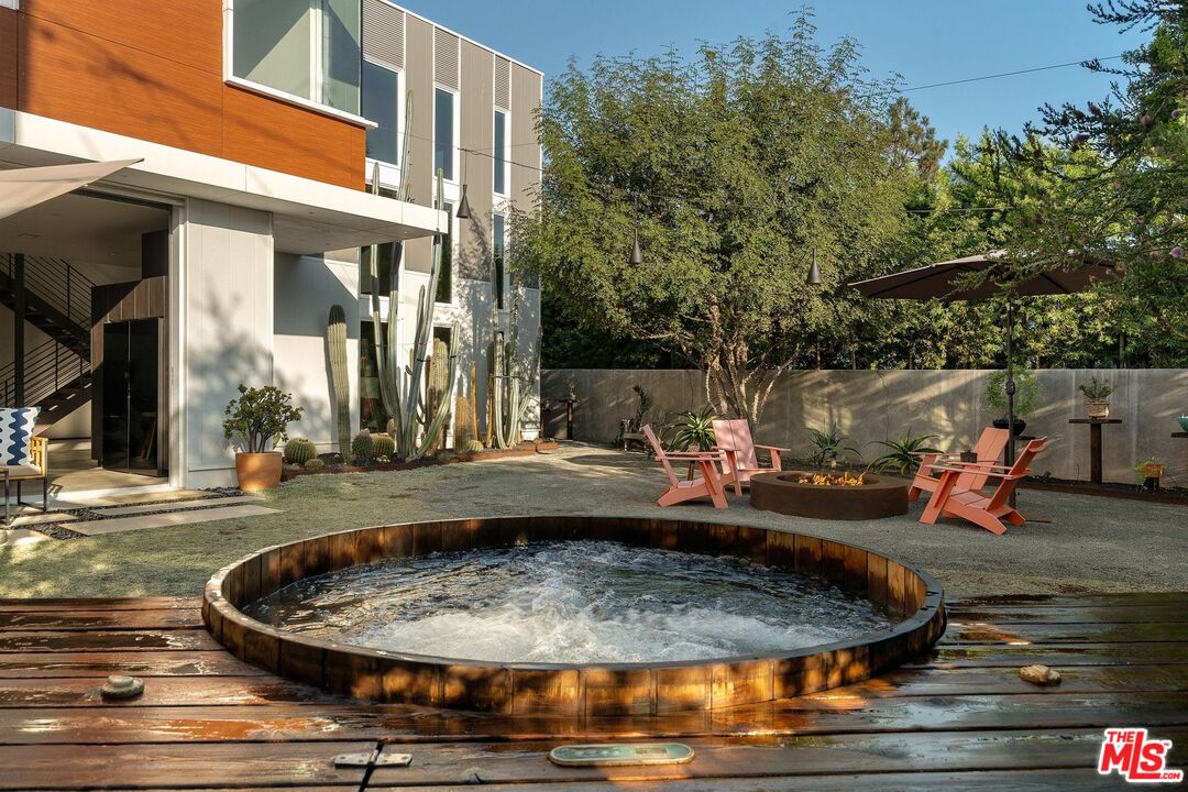 MLS #25585915 image #4