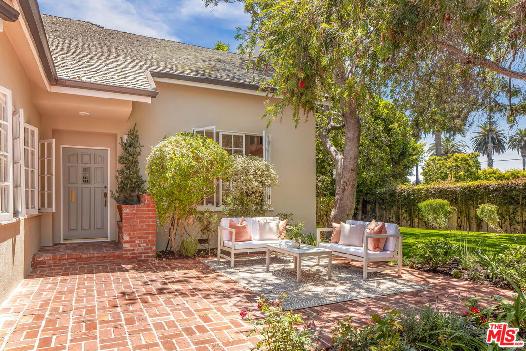 MLS #25585925 image #1