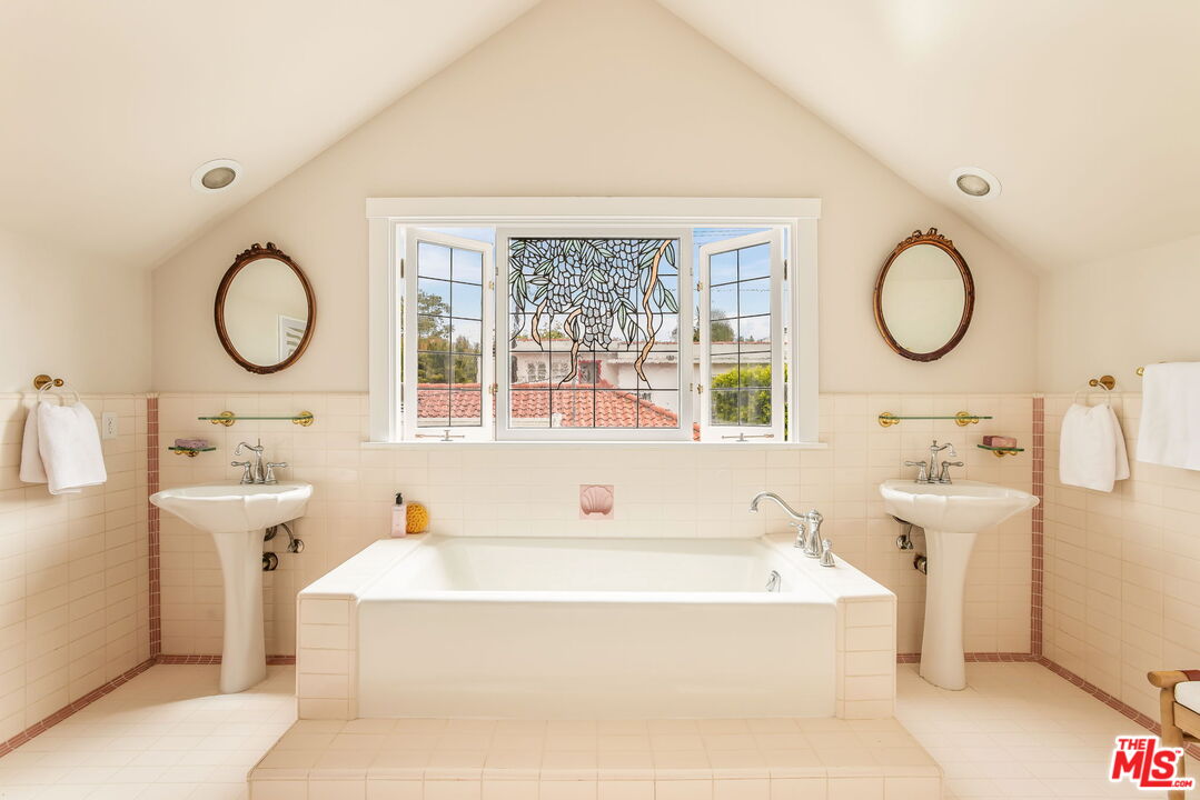 MLS #25585925 image #25