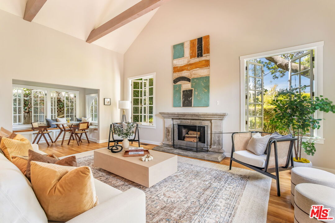 MLS #25585925 image #2