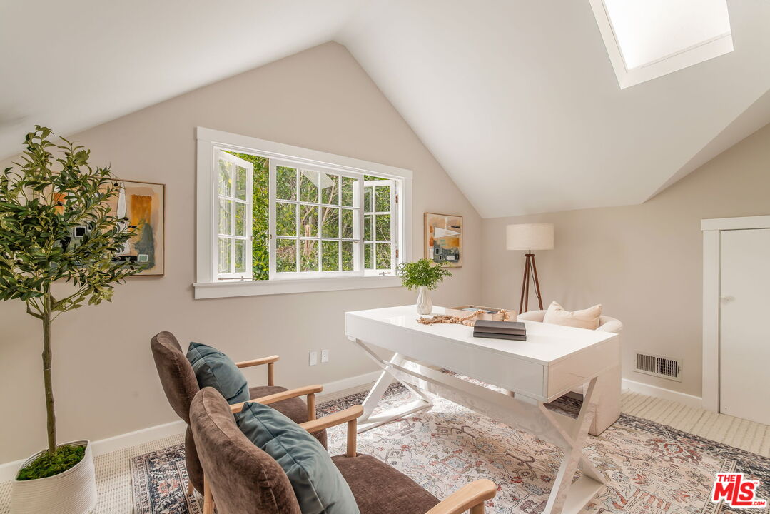 MLS #25585925 image #30