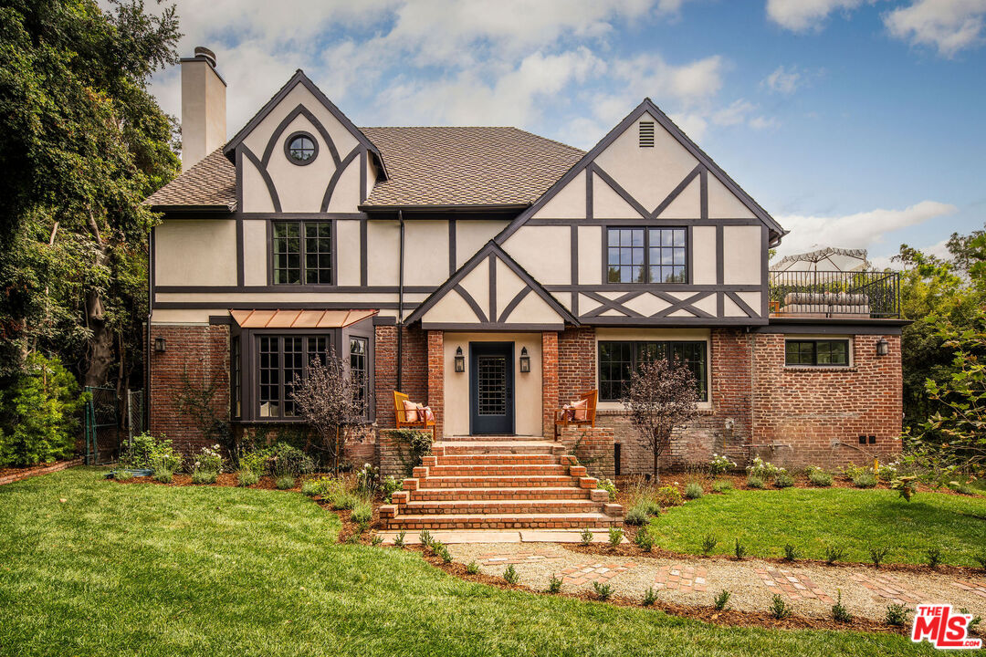 MLS #25585927 image #0