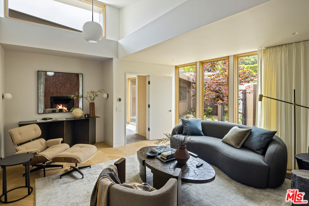 MLS #25586005 image #11