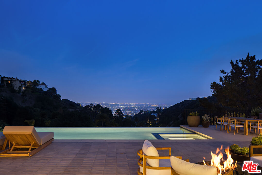 MLS #25586005 image #21