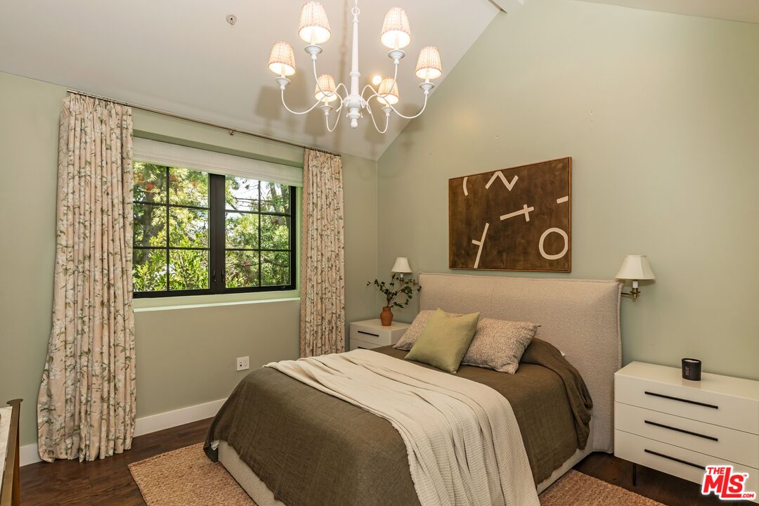 MLS #25586055 image #21