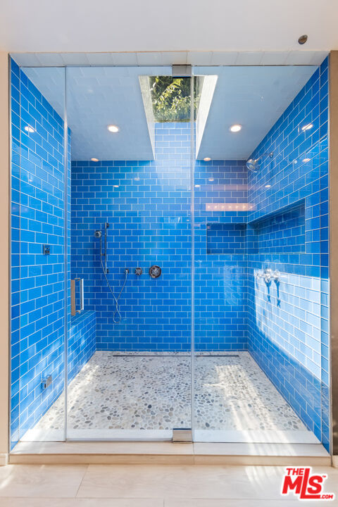 MLS #25586073 image #14