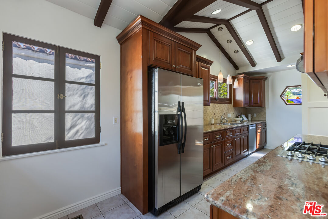 MLS #25586129 image #17