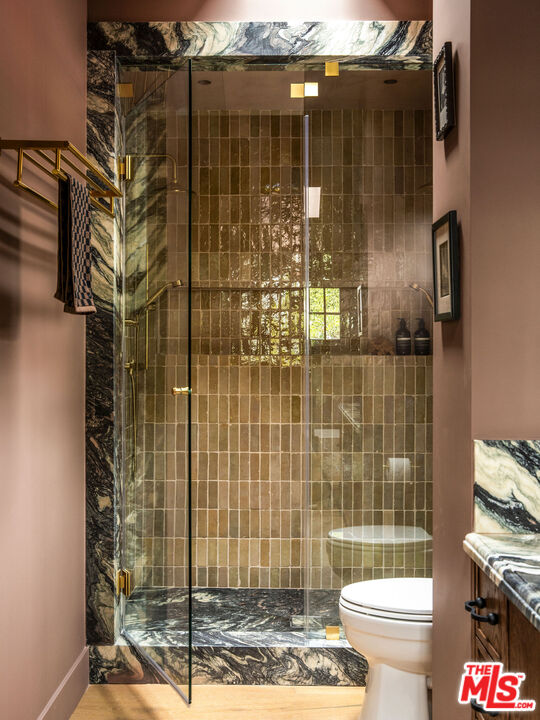 MLS #25586171 image #17