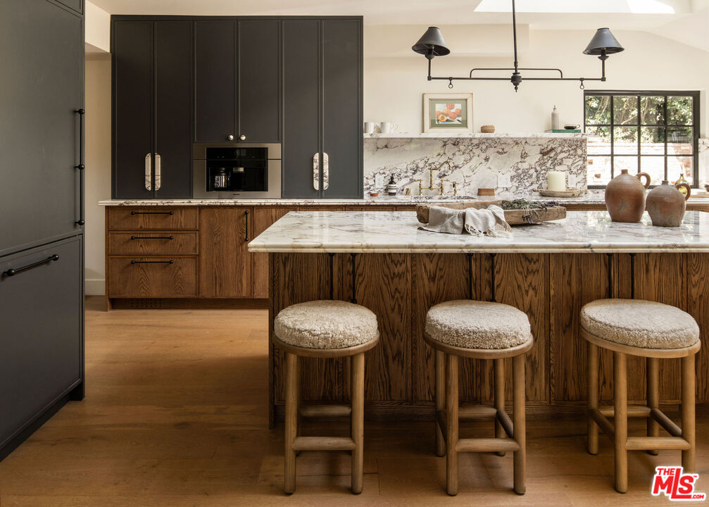 MLS #25586171 image #2